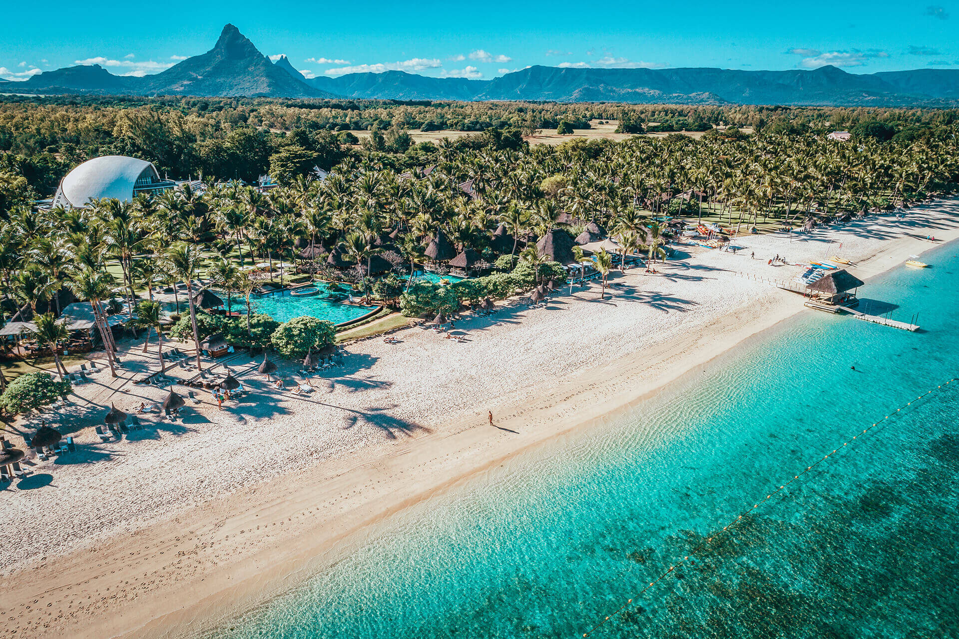 Beach at La Pirogue