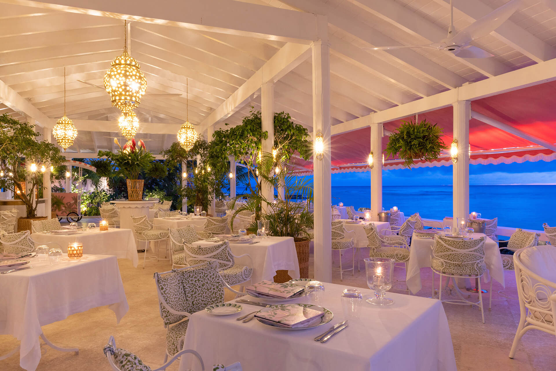 Dining at Cobblers Cove